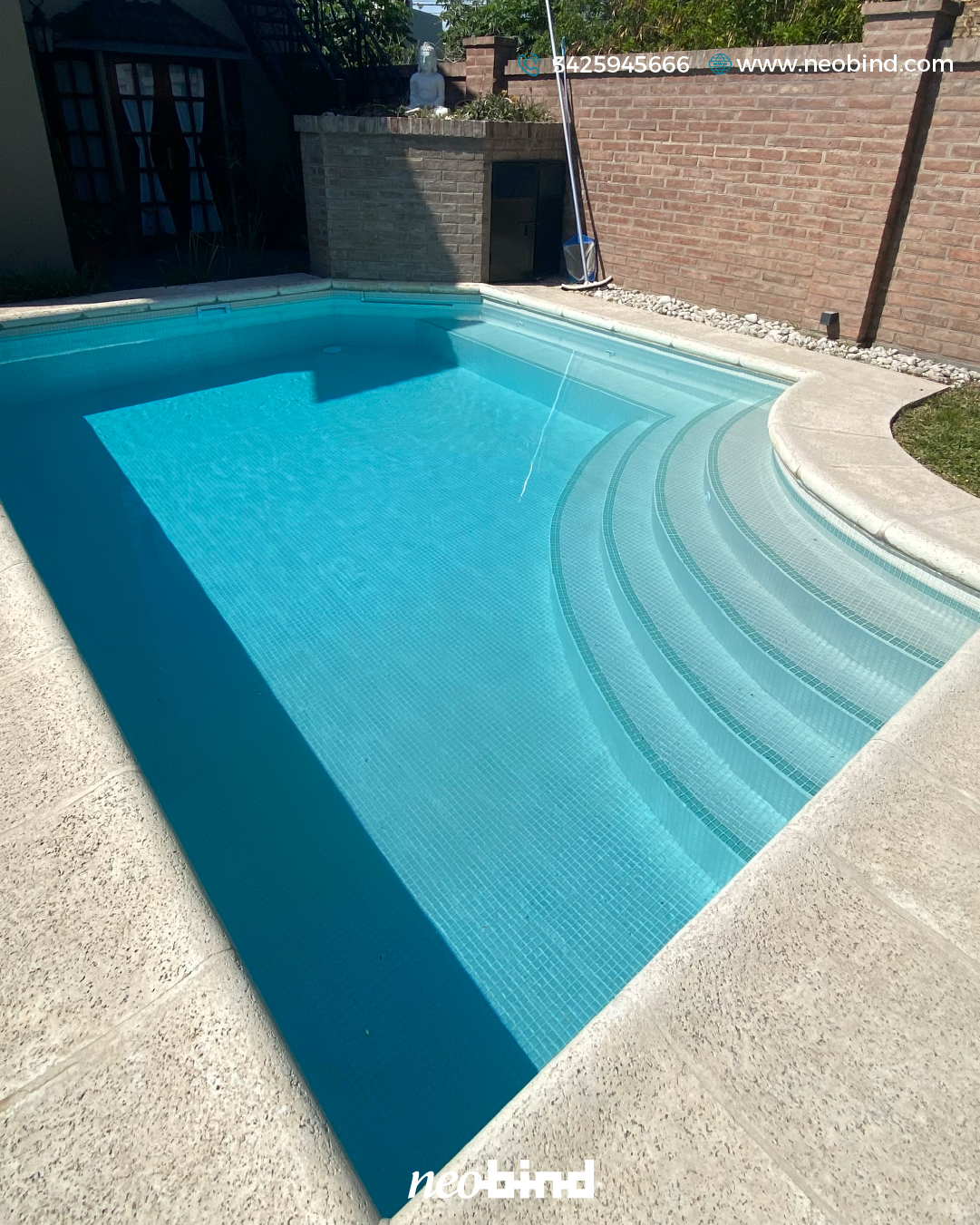 Pileta revestida con Venecitas Neobind